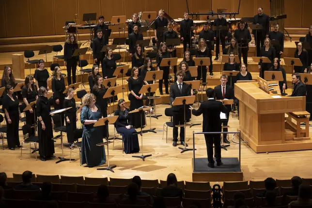 Universit?tschor beim Semesterschlusskonzert